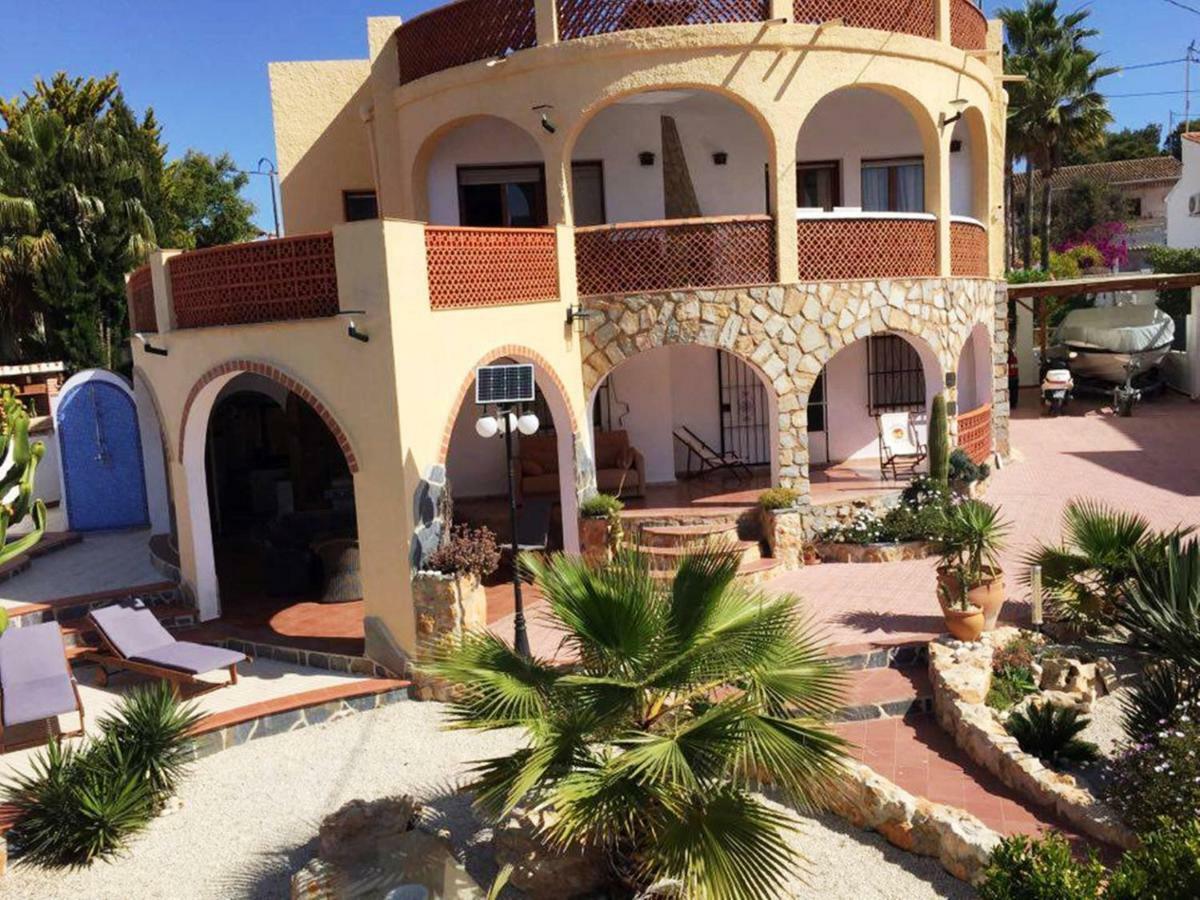 Villa Vid-Bil كاليبي المظهر الخارجي الصورة
